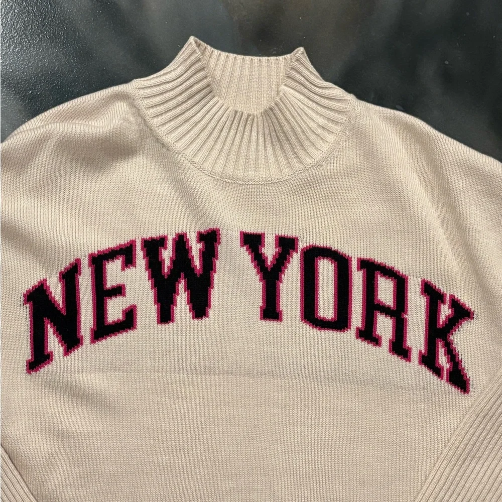 DNKY New York City Varsity Logo Mock Neck NYC Ribbed Sweater Times Square Small - Picture 4 of 7